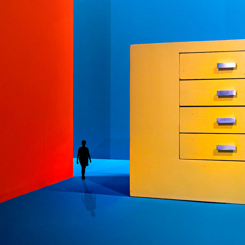 Walking in indoor architecture