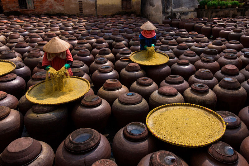 Soya sauce in making