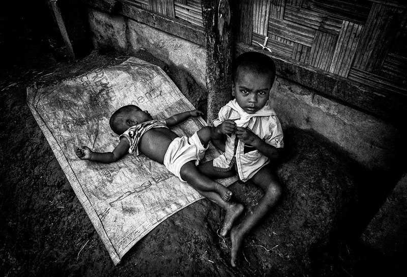 Rohingya refugee siblings